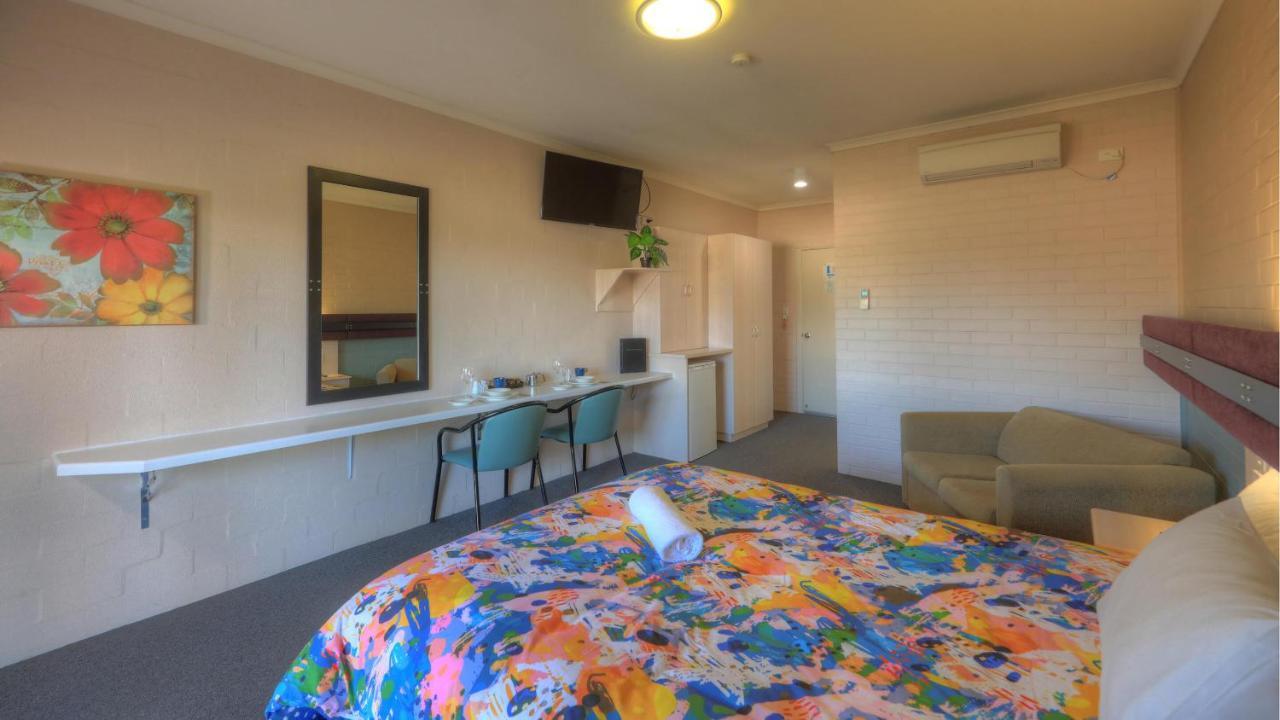 The Vines Motel & Cottages Stanthorpe Exterior foto