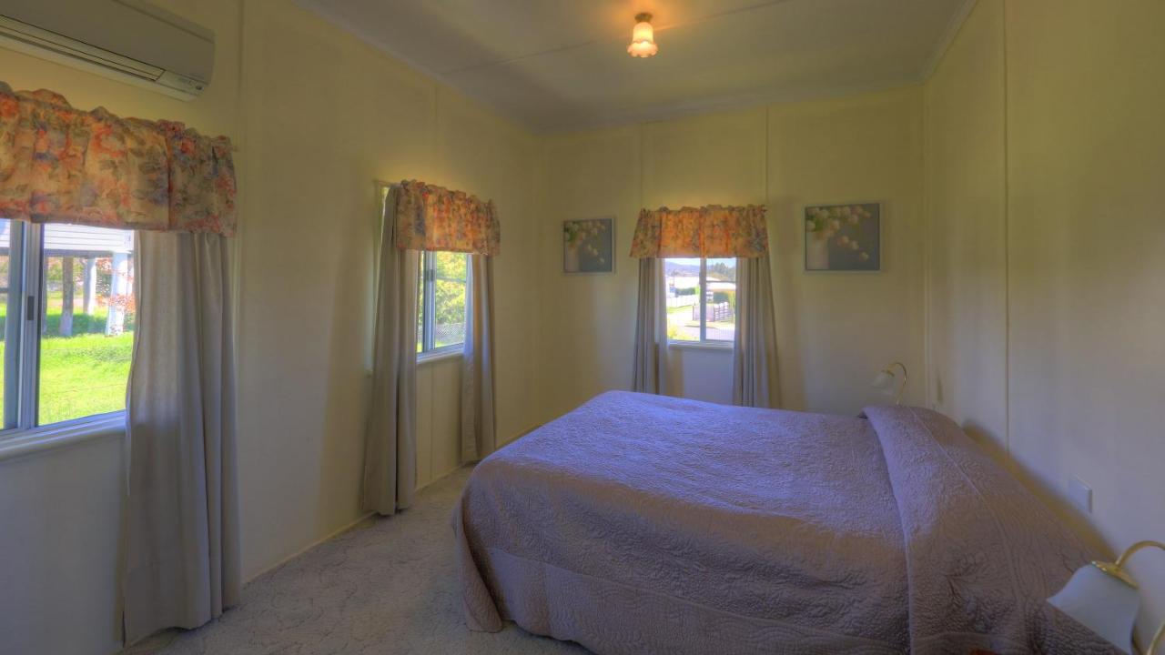 The Vines Motel & Cottages Stanthorpe Exterior foto